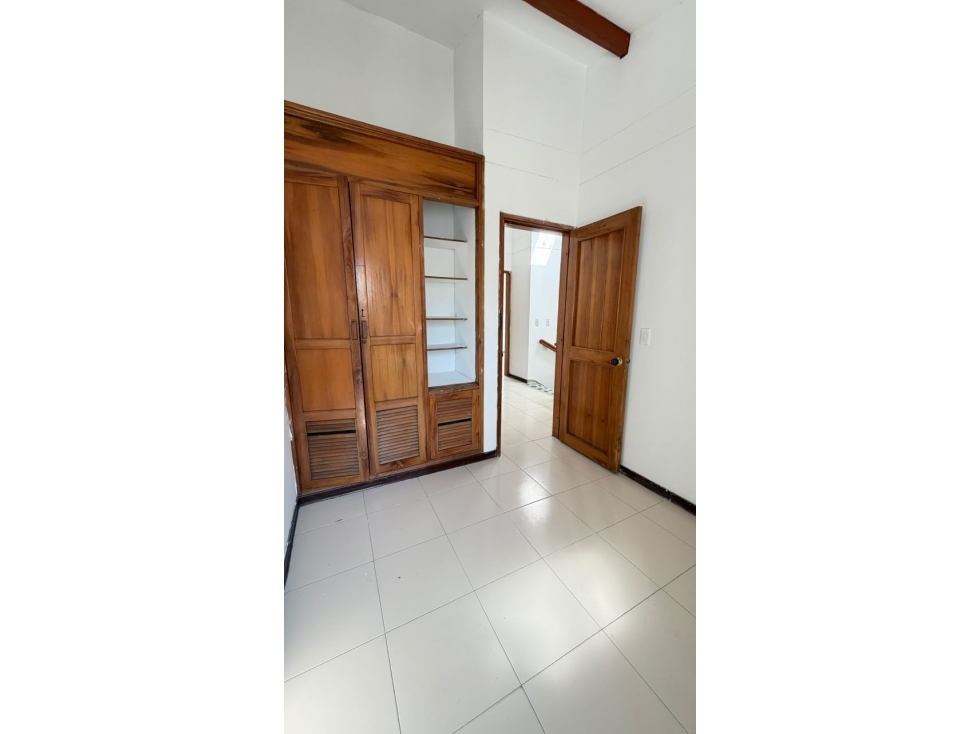 CASA DUPLEX EN RENTA - SECTOR CENTRAL, BARRIO CENTENARIO — foto 5