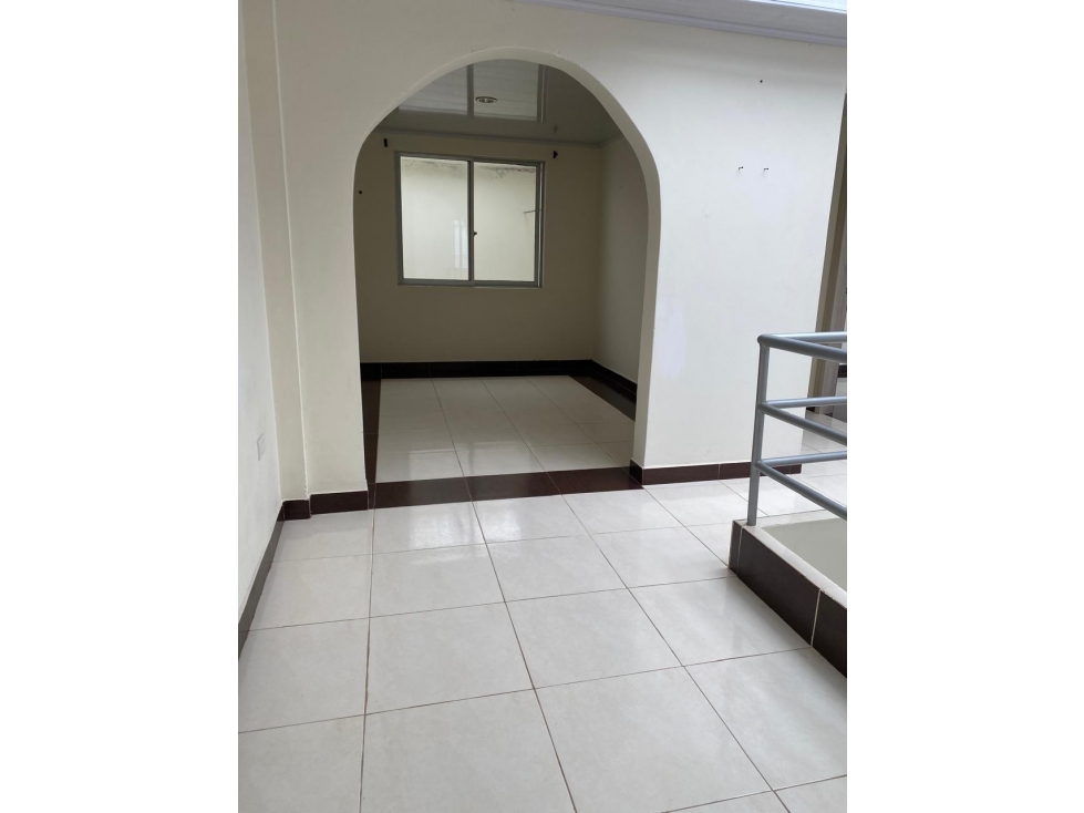 CASA DUPLEX ESQUINERA EN VENTA - SECTOR SANTA ROSA, ALTOS DE VERACRUZ - 5