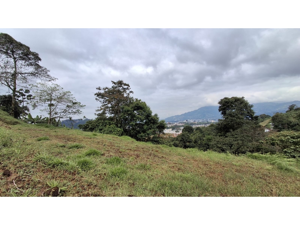 LOTE EN VENTA - SECTOR DOSQUEBRADAS, CONDOMINIO LA TESALIA