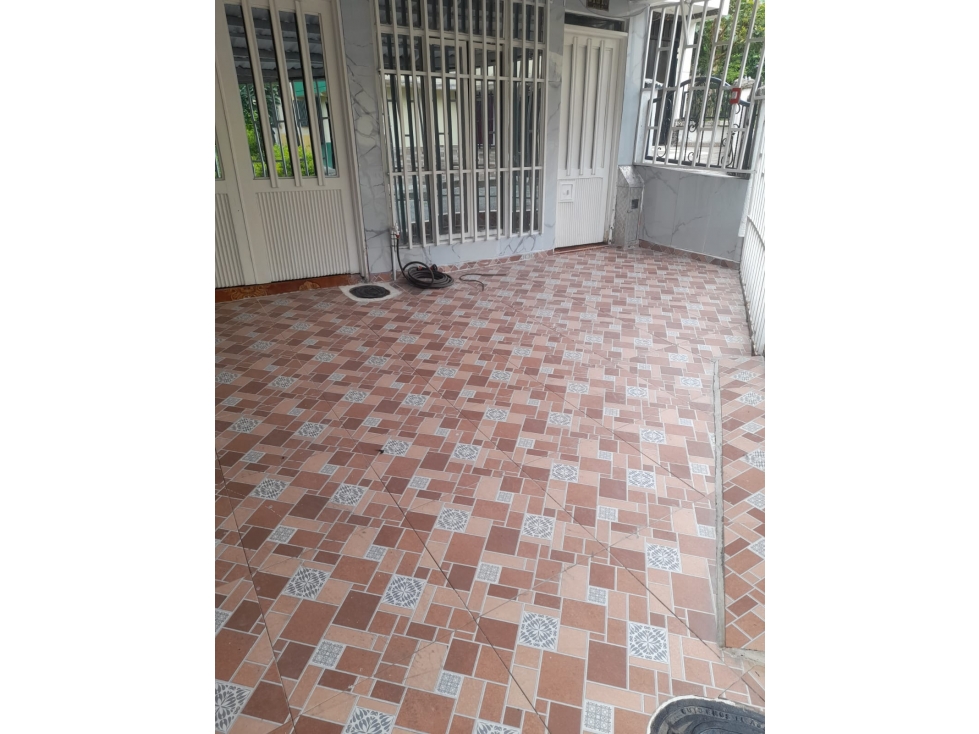 CASA DUPLEX EN VENTA - SECTOR DOSQUEBRADAS, BARRIO LAS ACACIAS — foto 2