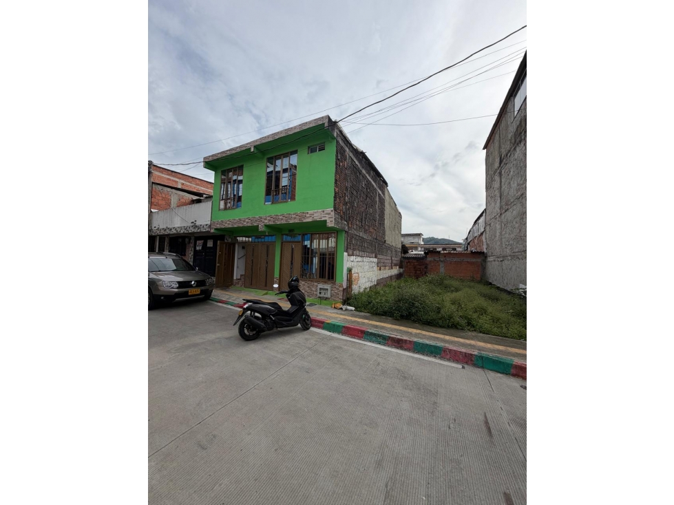 CASA DUPLEX EN VENTA - SECTOR SANTA ROSA, SENDEROS DE LA HERMOSA