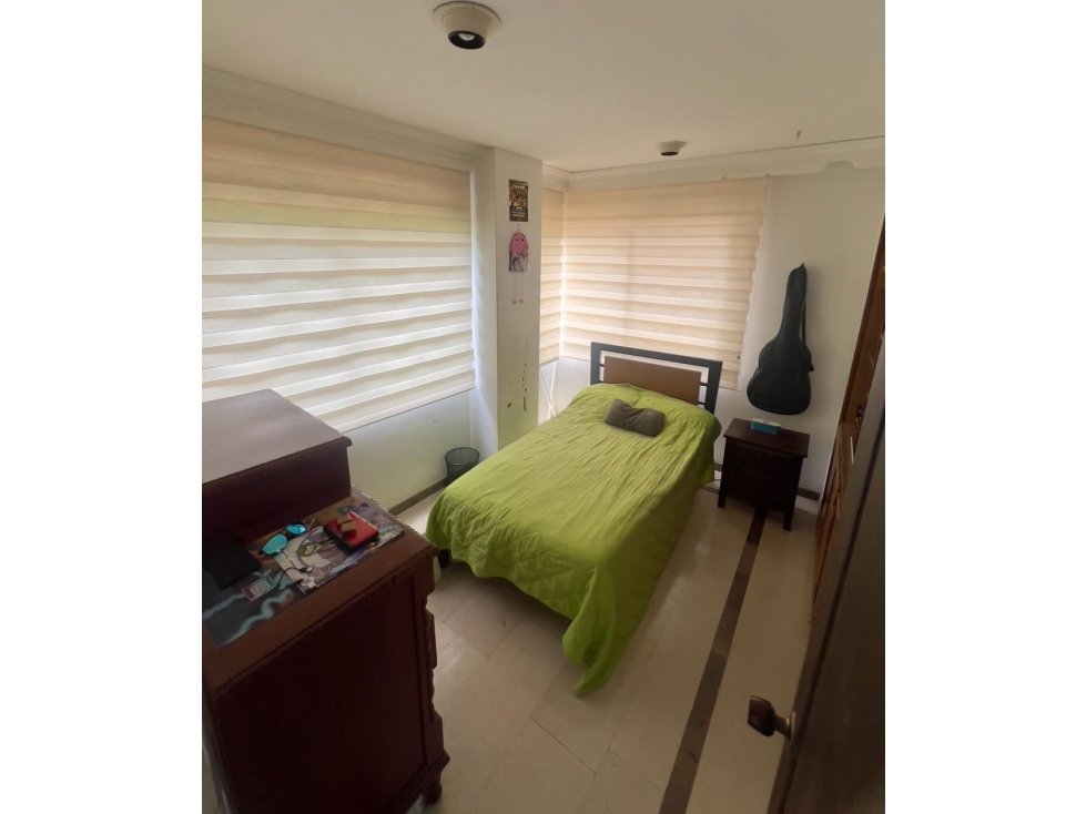 APARTAMENTO EN VENTA - SECTOR PINARES, EDIFICIO LIVERPOOL — foto 4