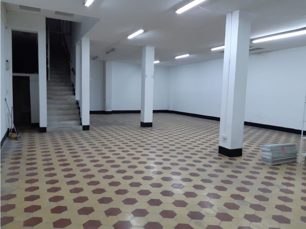 BODEGA EN VENTA - SECTOR CENTRO, CALLE 21 NÚMERO 9 - 4