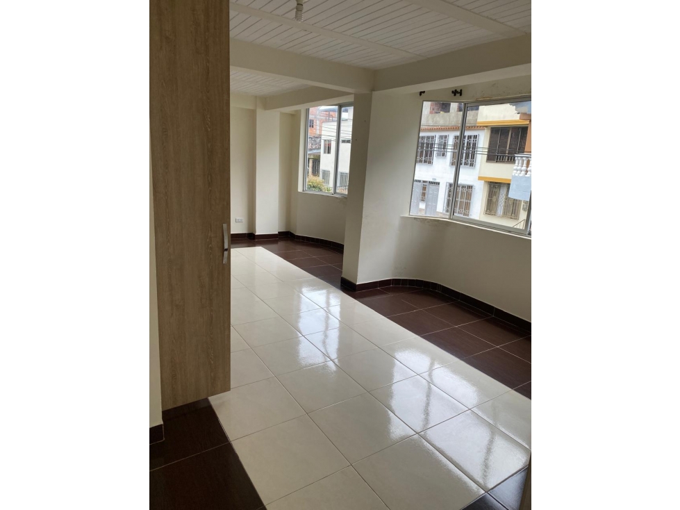 CASA DUPLEX ESQUINERA EN VENTA - SECTOR SANTA ROSA, ALTOS DE VERACRUZ - 6