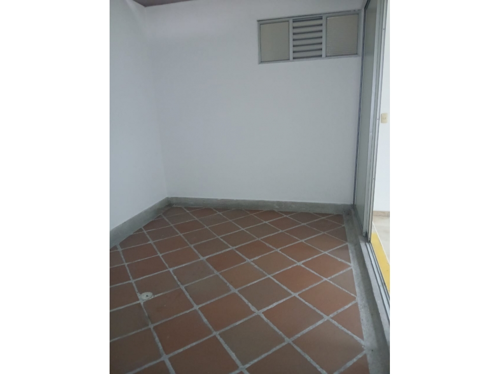 OFICINA EN VENTA - SECTOR CENTRO, EDIFICIO TORCORAMA — foto 4