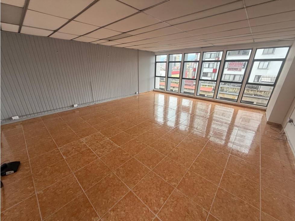 OFICINA EN RENTA - SECTOR CENTRO. EDF. CORPORACIÓN FINANCIERA PISO 7 — foto 3