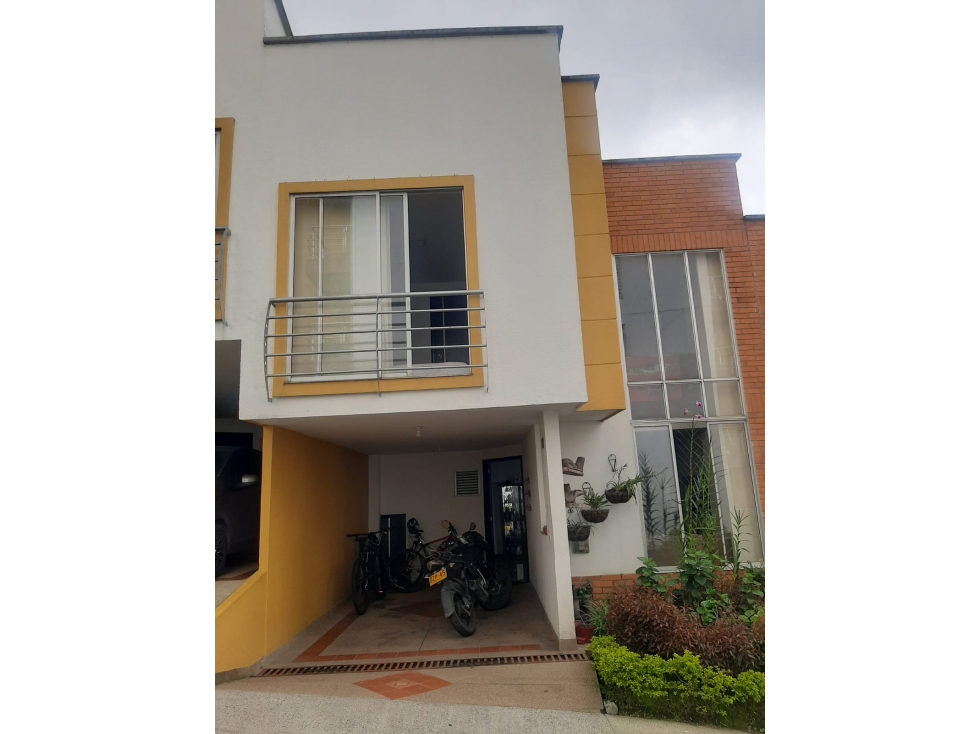 CASA DUPLEX EN VENTA - SECTOR DOSQUEBRADAS, RESERVA DE LA PRADERA