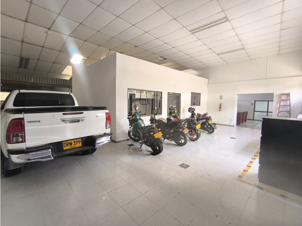 DOS PREDIOS COMERCIALES EN VENTA - SECTOR AV. 30 DE AGOSTO — foto 4