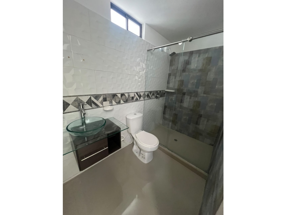 CASA DE TRES NIVELES EN RENTA - SECTOR SANTA ROSA, LA HERMOSA — foto 6