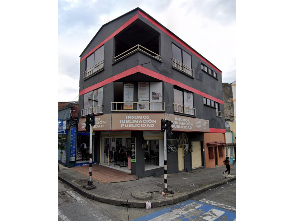 CASA COMPLETA CON DOS LOCALES Y APTOS EN VENTA - SECTOR CENTRO — foto 3