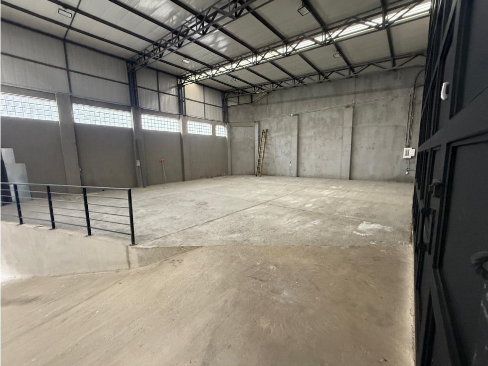 BODEGA EN RENTA - SECTOR CENTRO, CARRERA 6 - 2