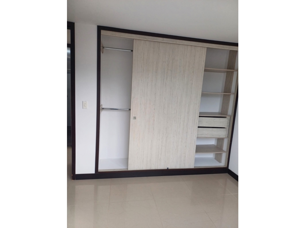 APARTAMENTO EN VENTA - SECTOR DOSQUEBRADAS, MIRADOR DEL COLIBRÍ — foto 2