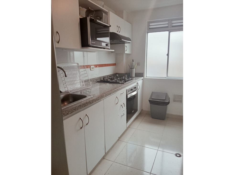 CASA DE TRES PISOS EN VENTA - SECTOR AV. SUR, ARCOIRIS DE LA COLINA — foto 5
