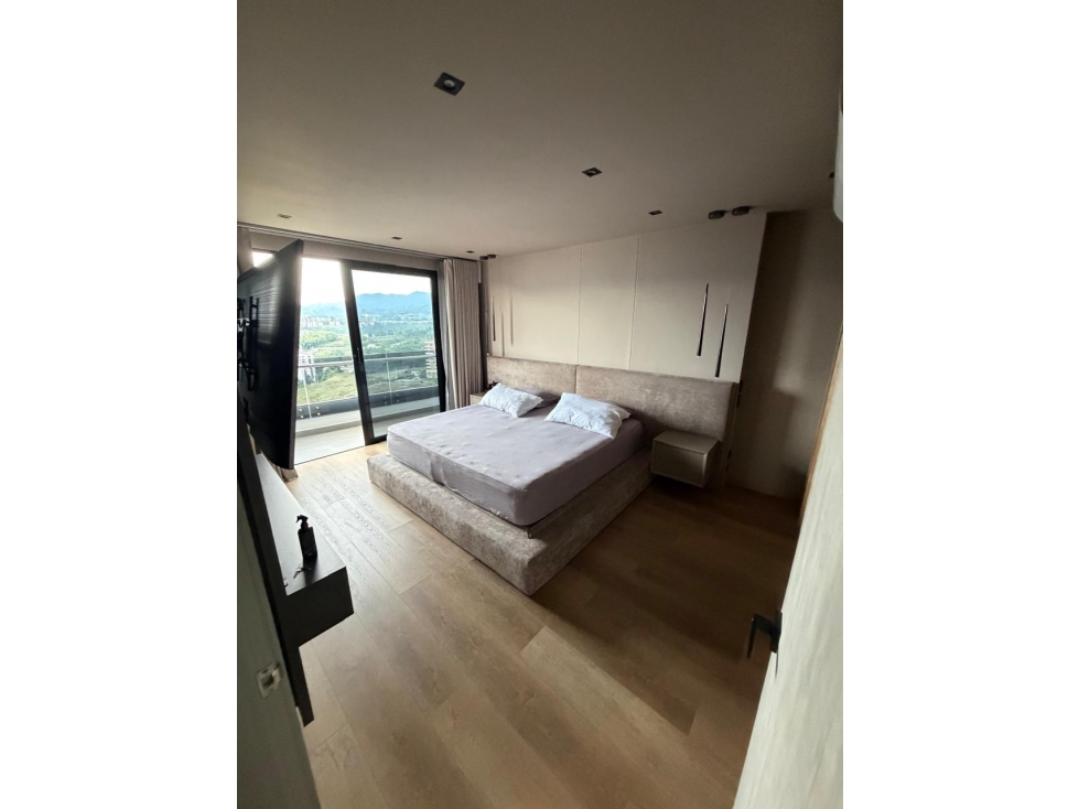 APARTAMENTO EN VENTA - SECTOR PINARES, EDIFICIO MONACO — foto 6