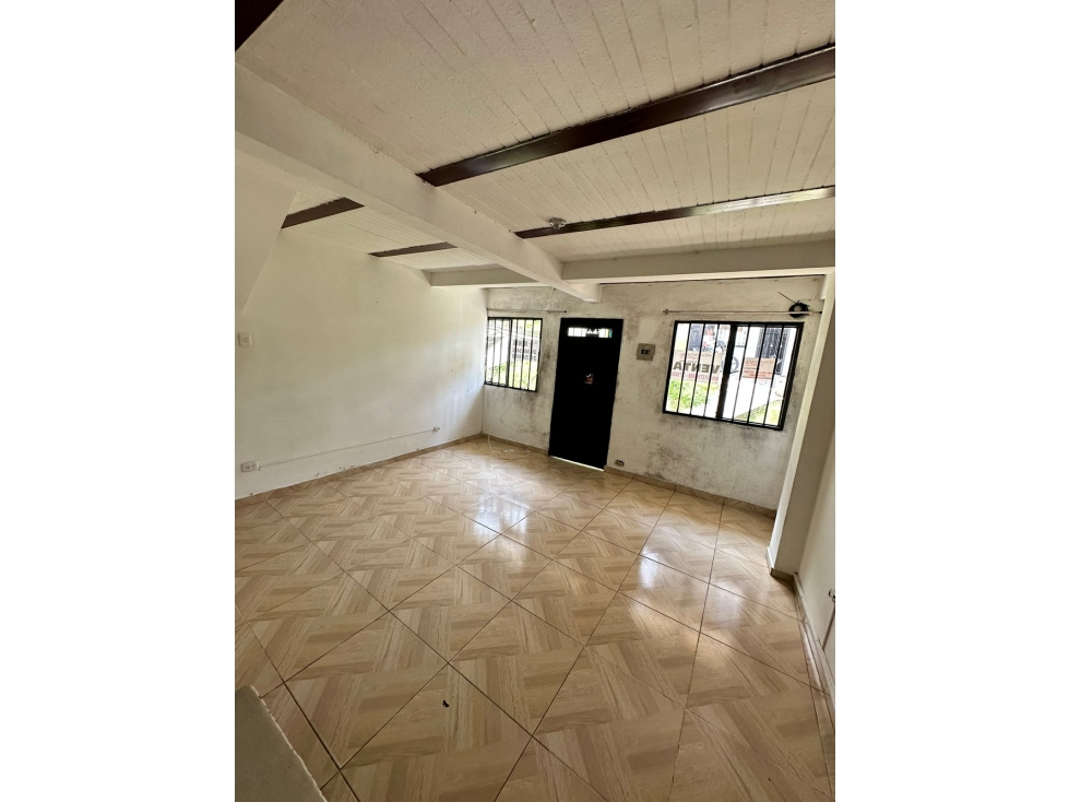 CASA EN VENTA - SECTOR TURÍN, BARRIO COLINAS DEL TRIUNFO — foto 3