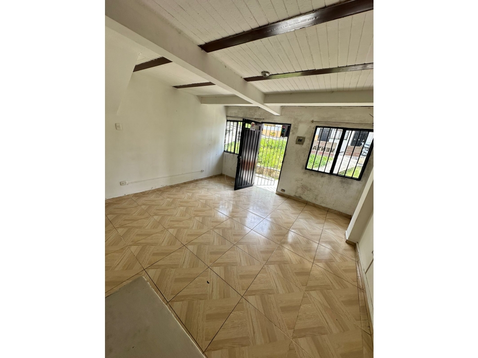 CASA EN VENTA - SECTOR TURÍN, BARRIO COLINAS DEL TRIUNFO — foto 5