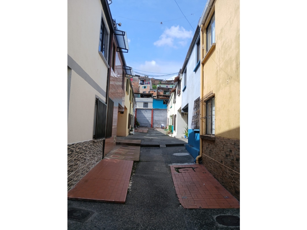 CASA EN VENTA - SECTOR AV. DEL RÍO, URBANIZACIÓN LA PUPY — foto 2