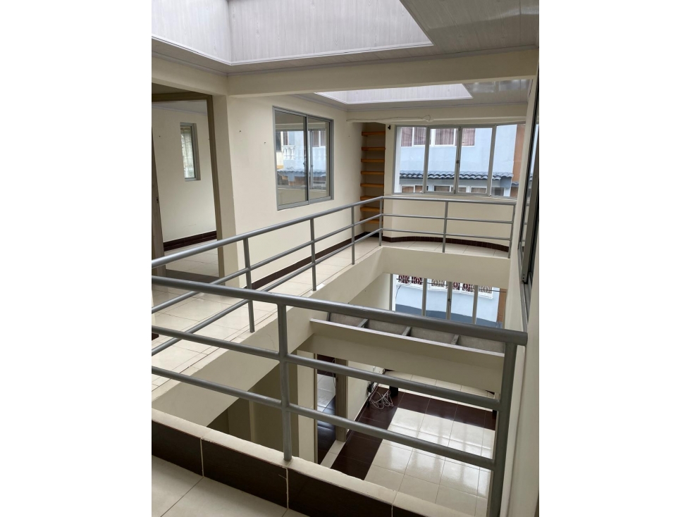 CASA DUPLEX ESQUINERA EN VENTA - SECTOR SANTA ROSA, ALTOS DE VERACRUZ - 3