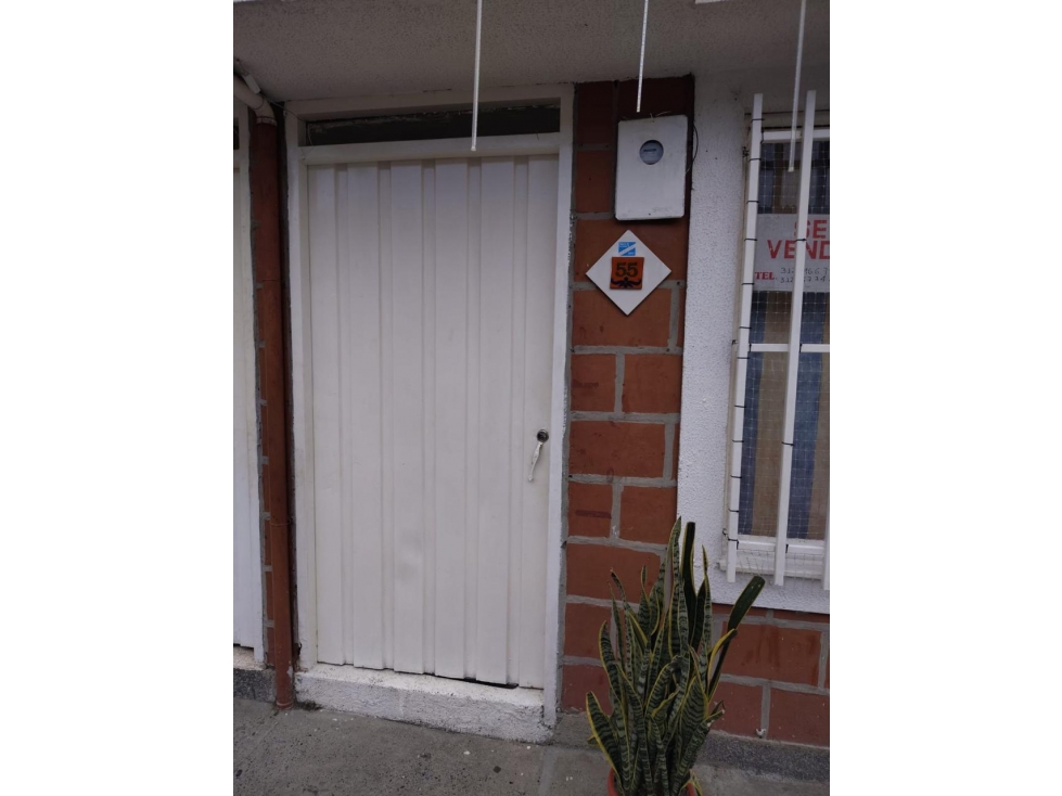 CASA DE TRES NIVELES EN VENTA - SECTOR TEJARES DE LA LOMA 2 — foto 2