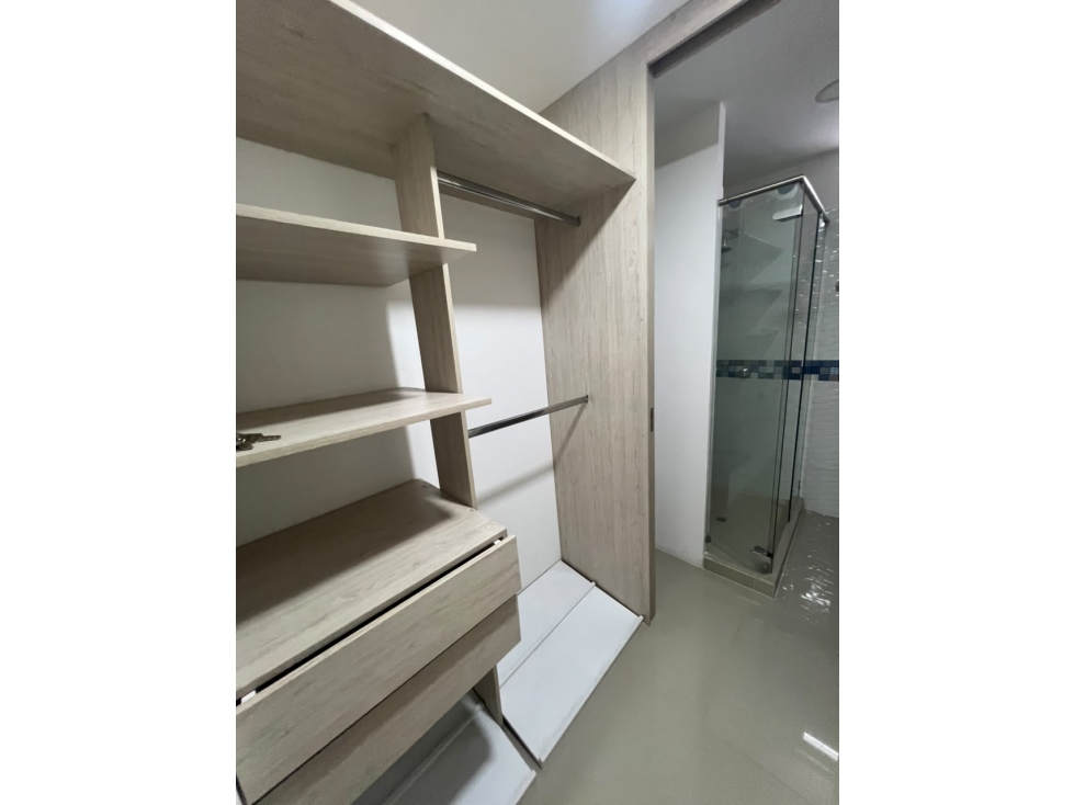 CASA DE TRES NIVELES EN RENTA - SECTOR SANTA ROSA, LA HERMOSA — foto 4