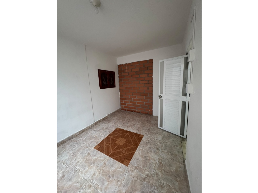 CASA CON DOS VIVIENDAS - SECTOR LA VIRGINIA, BRR. BALSILLAS - 6