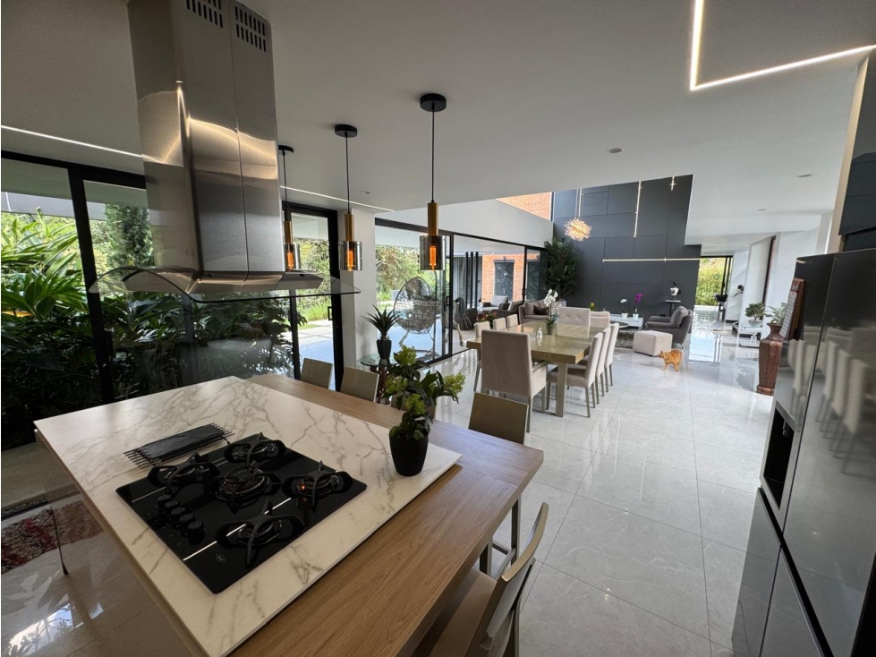 EN VENTA CASA CAMPESTRE VÍA ARMENIA PEREIRA