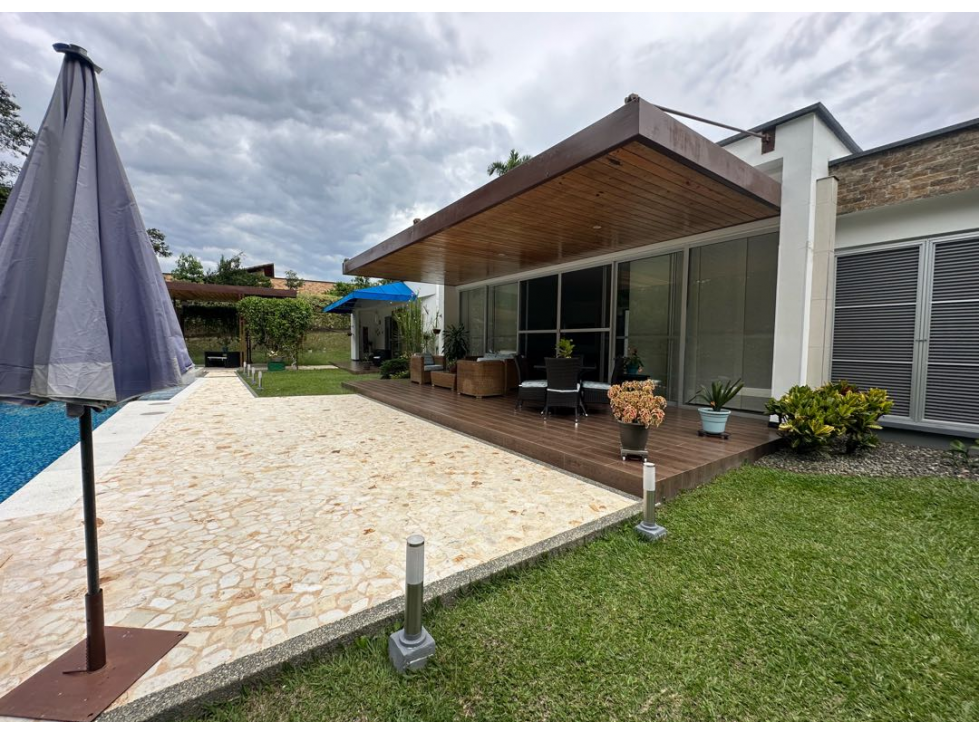 EN VENTA CASA CAMPESTRE CERRITOS PEREIRA