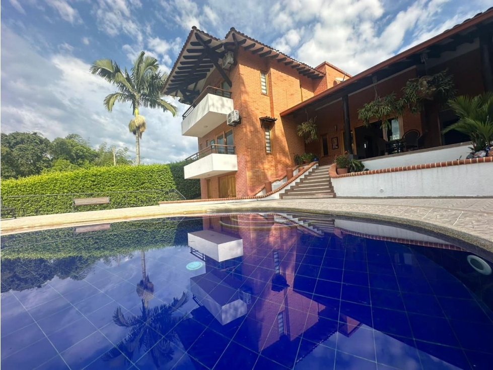 EN RENTA CASA CAMPESTRE EN EL TIGRE PEREIRA