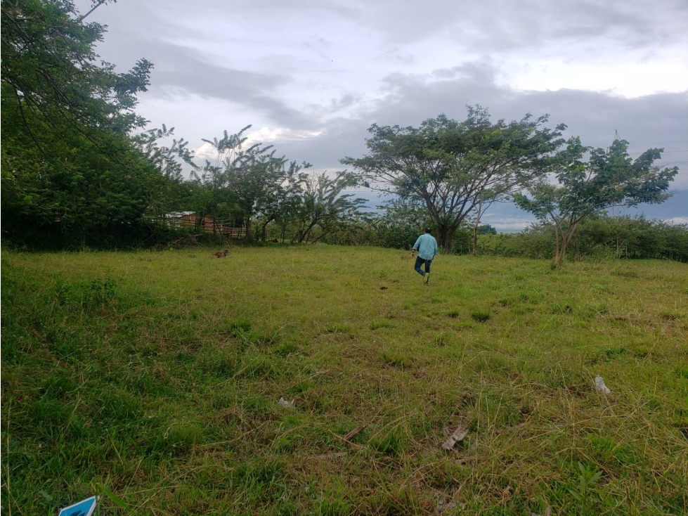 EN VENTA LOTE EN CONDOMINIO CARTAGO