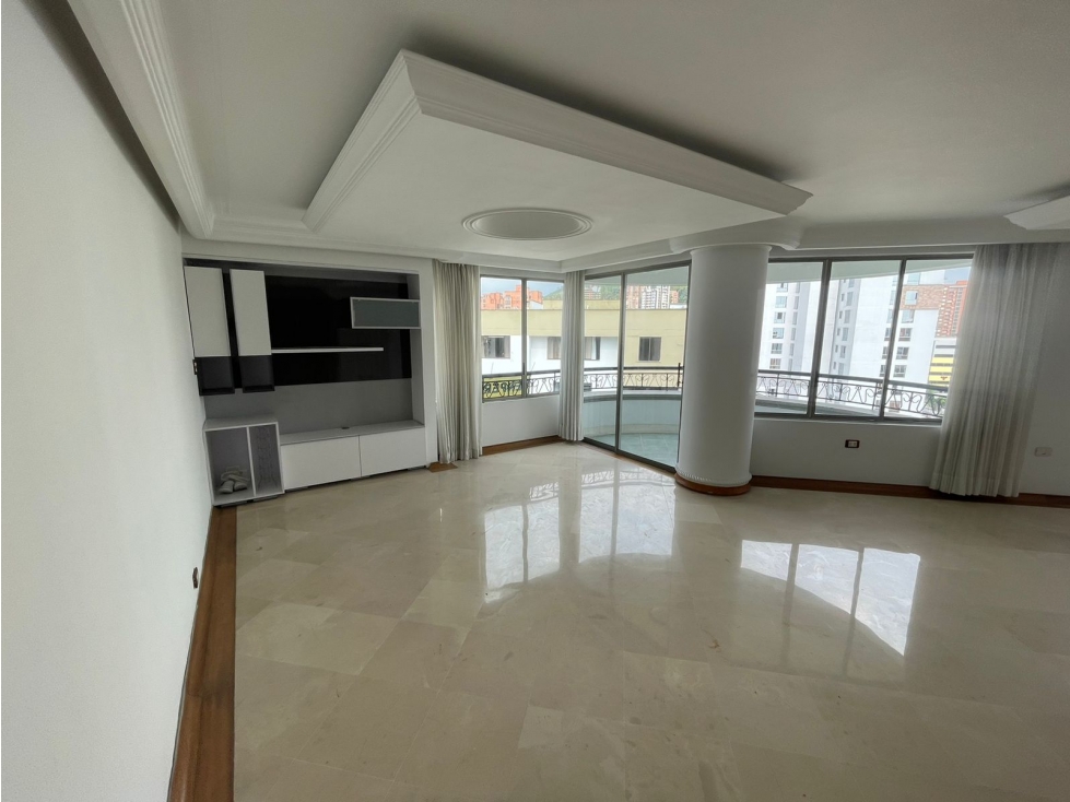 EN VENTA PENTHOUSE PINARES PEREIRA