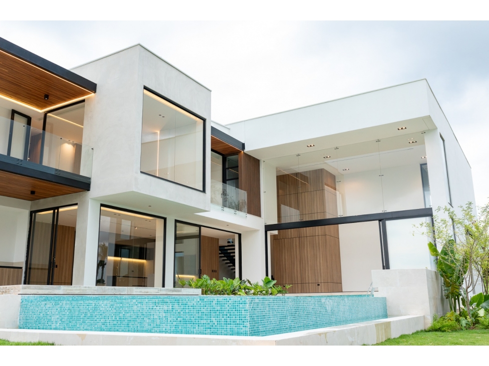 EN VENTA PARA ESTRENAR CASA CAMPESTRE DE LUJO MALABAR PEREIRA