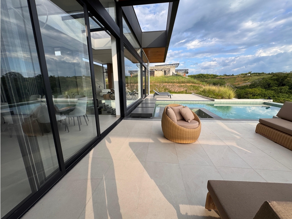 EN VENTA CASA CAMPESTRE LA MEJOR VISTA EN CERRITOS PEREIRA