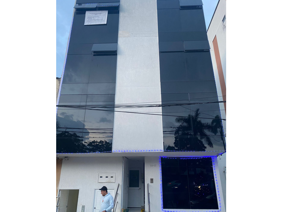EN VENTA CASA CON 3 RENTAS AV 30 DE AGOSTO