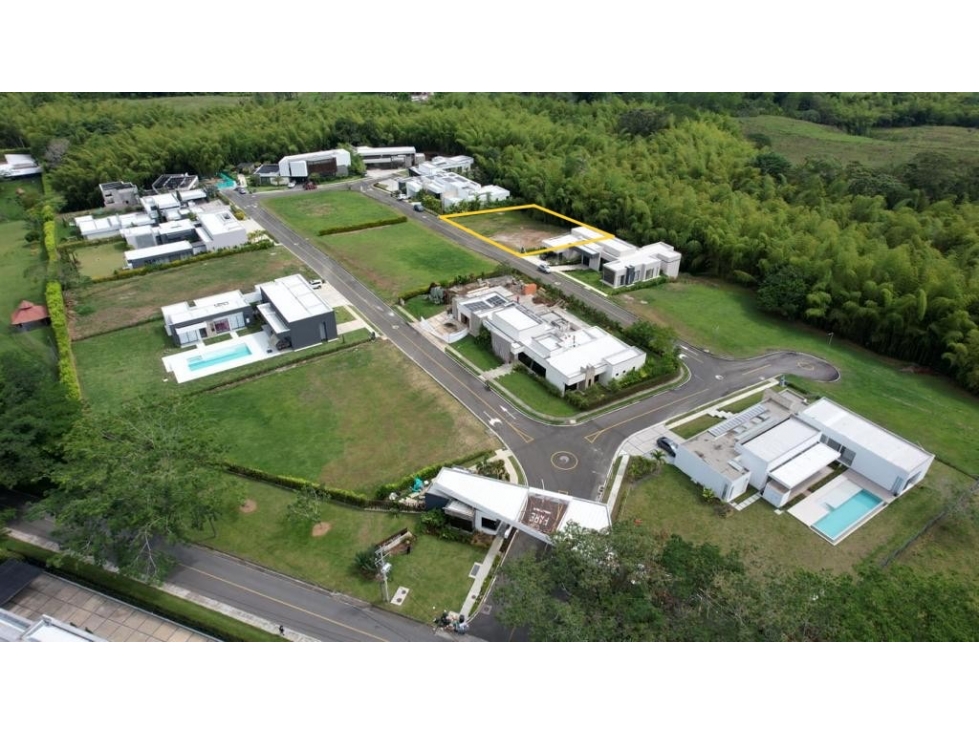 EN VENTA LOTE MALABAR CERRITOS PEREIRA