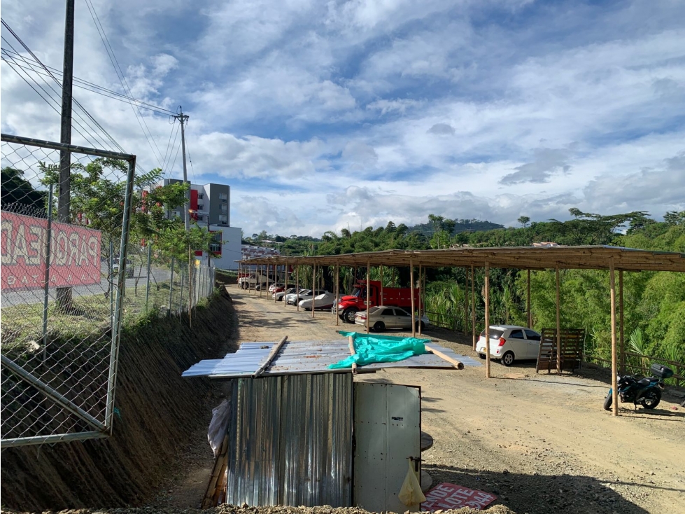 EN VENTA LOTE COMERCIAL Y RESIDENCIAL VIA ALTAGRACIA PEREIRA