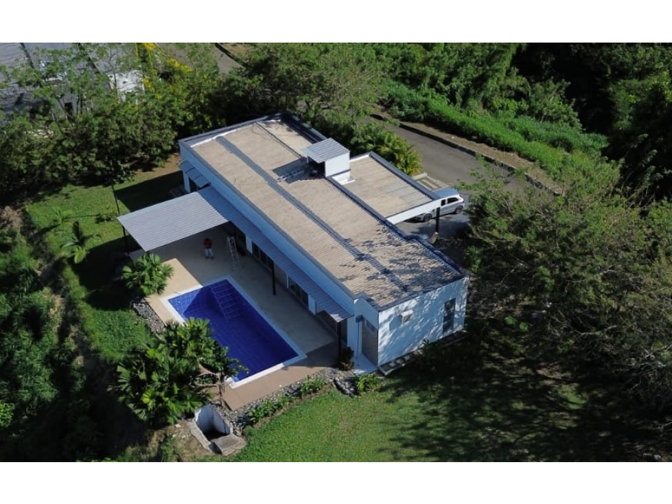 EN VENTA CASA CAMPESTRE CERRITOS PEREIRA