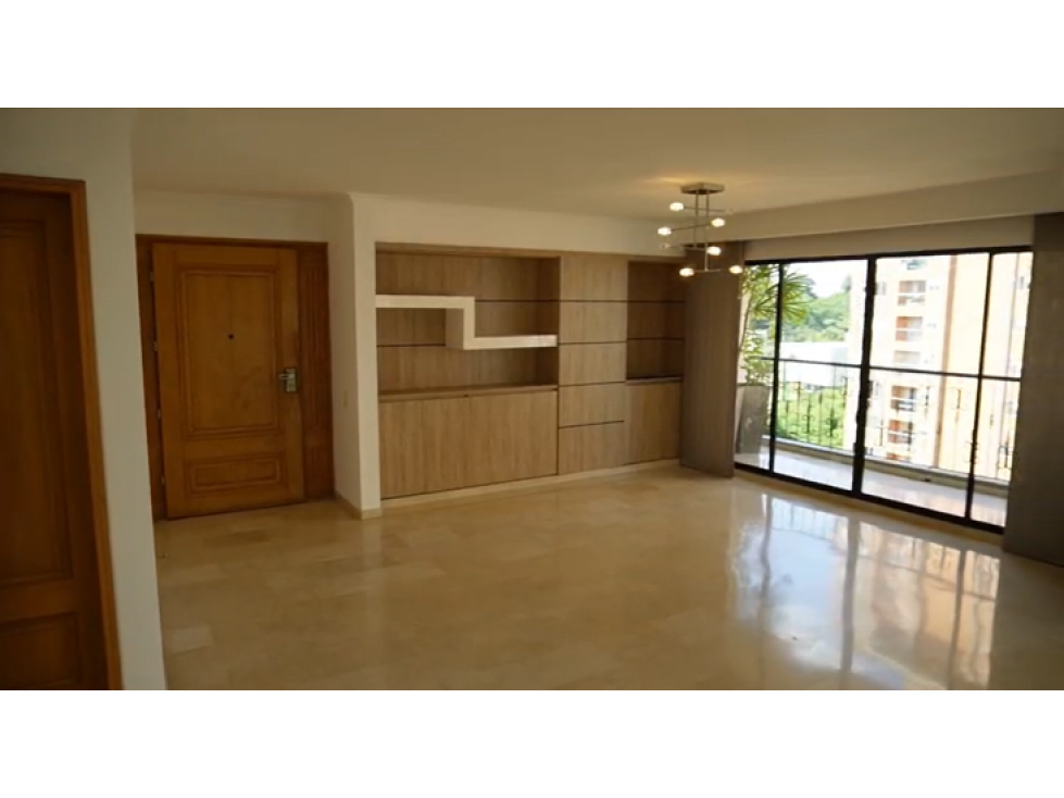 EN VENTA APARTAMENTO EN PINARES PEREIRA