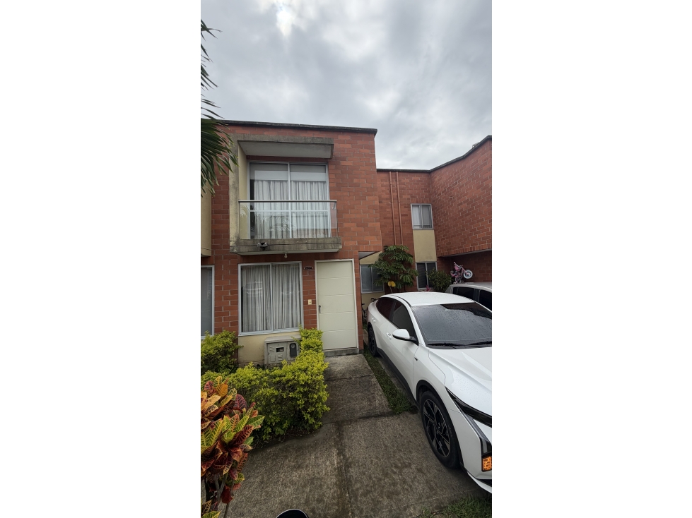 EN VENTA CASA EN CERRITOS PEREIRA