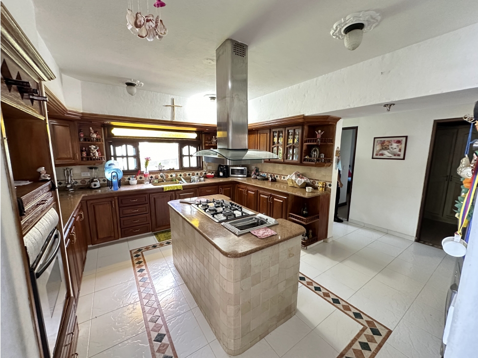 EN VENTA CASA CAMPESTRE ARMENIA CERCA AL AEROPUERTO