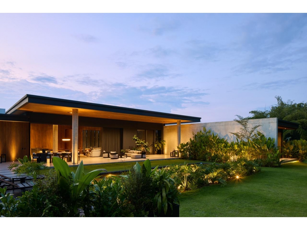 CASA CAMPESTRE EN VENTA 5 HAB Y 3300 M² EN CERRITOS, PEREIRA