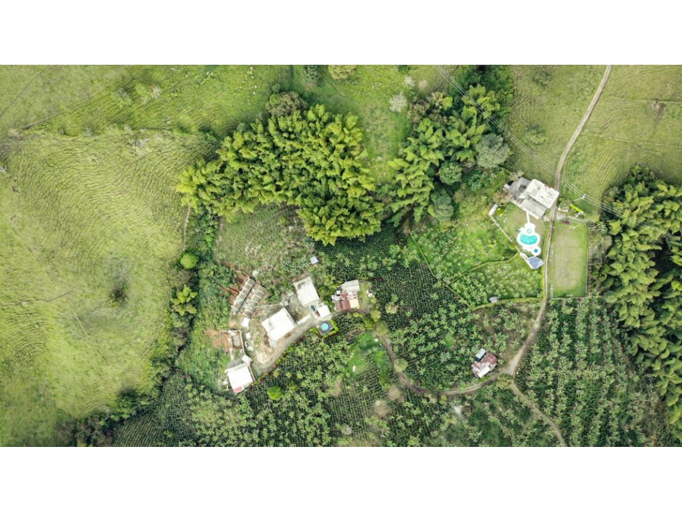 EN VENTA FINCA CON DOS VIVIENDAS TERRENO 7346 MTS2