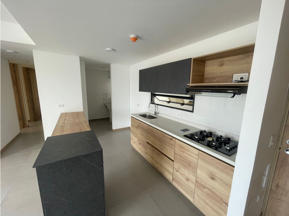 EN VENTA APARTAMENTO PINARES PEREIRA