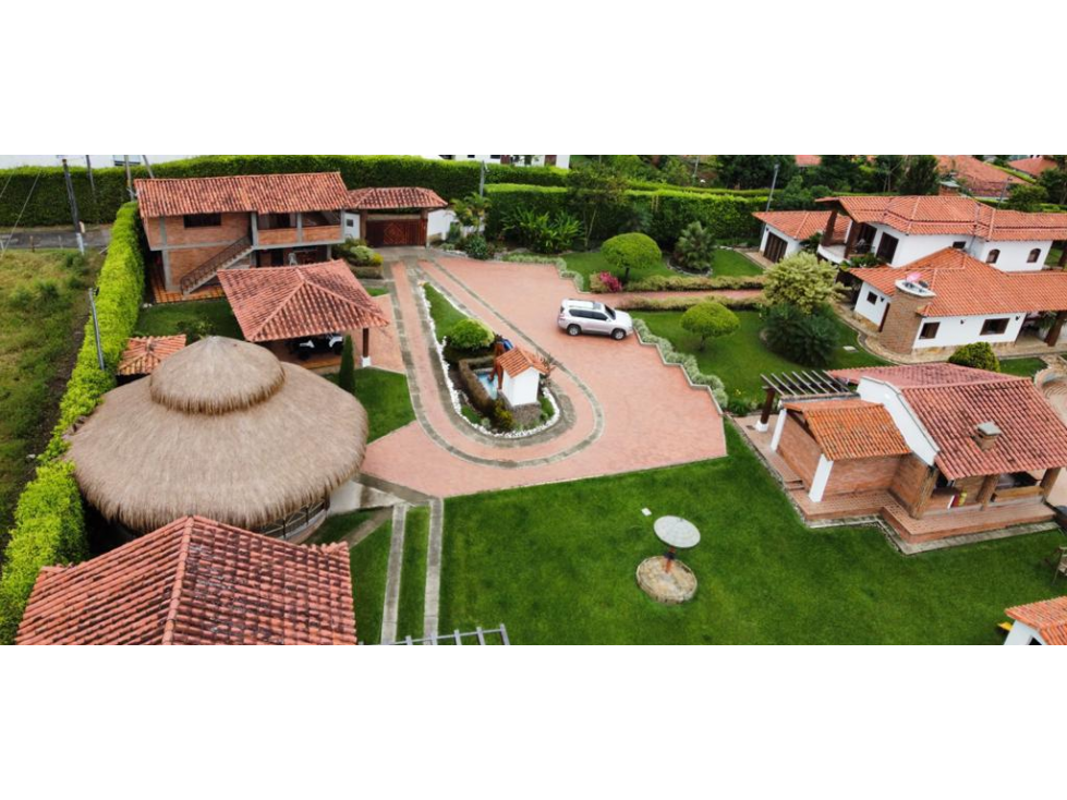 EN VENTA CASA CAMPESTRE CERRITOS PEREIRA