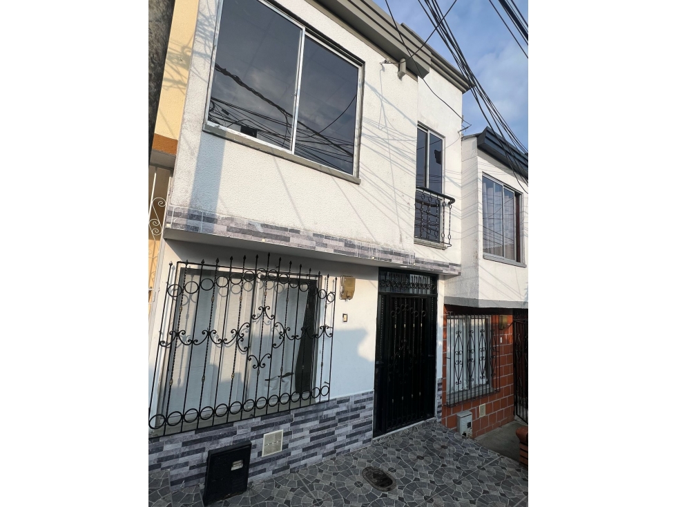 EN VENTA CASA EN LA MARIANA DOSQUEBRADAS