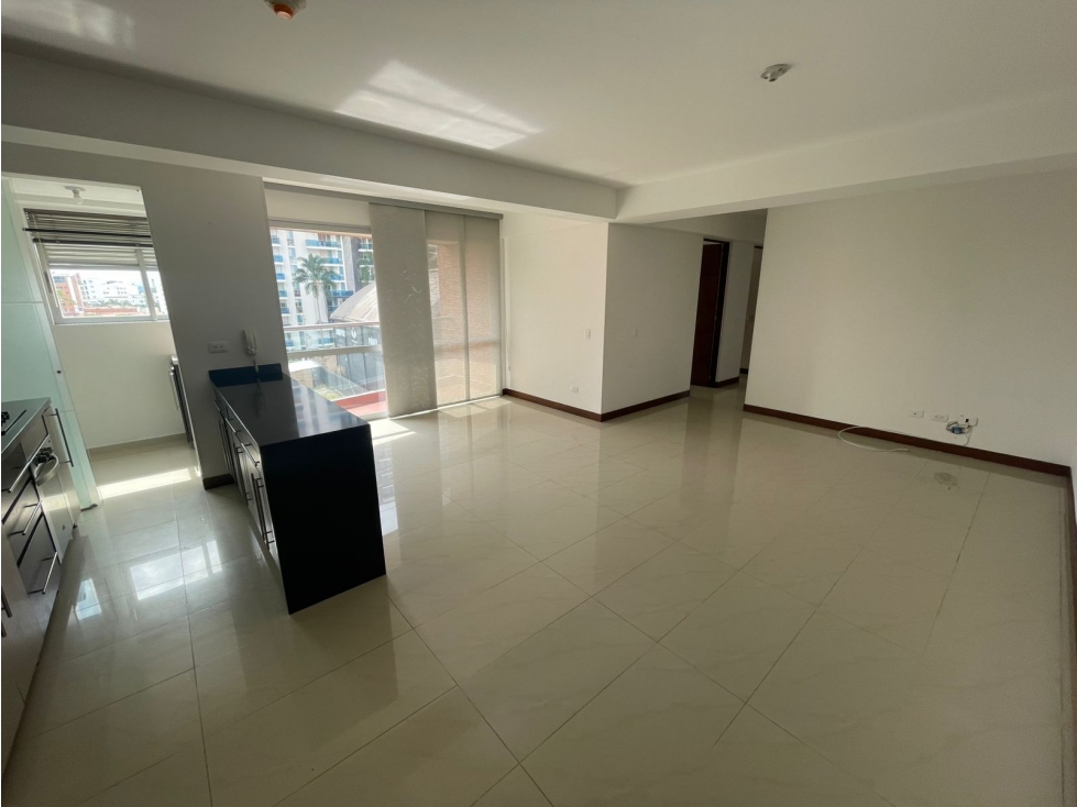 EN VENTA APARTAMENTO PINARES PEREIRA