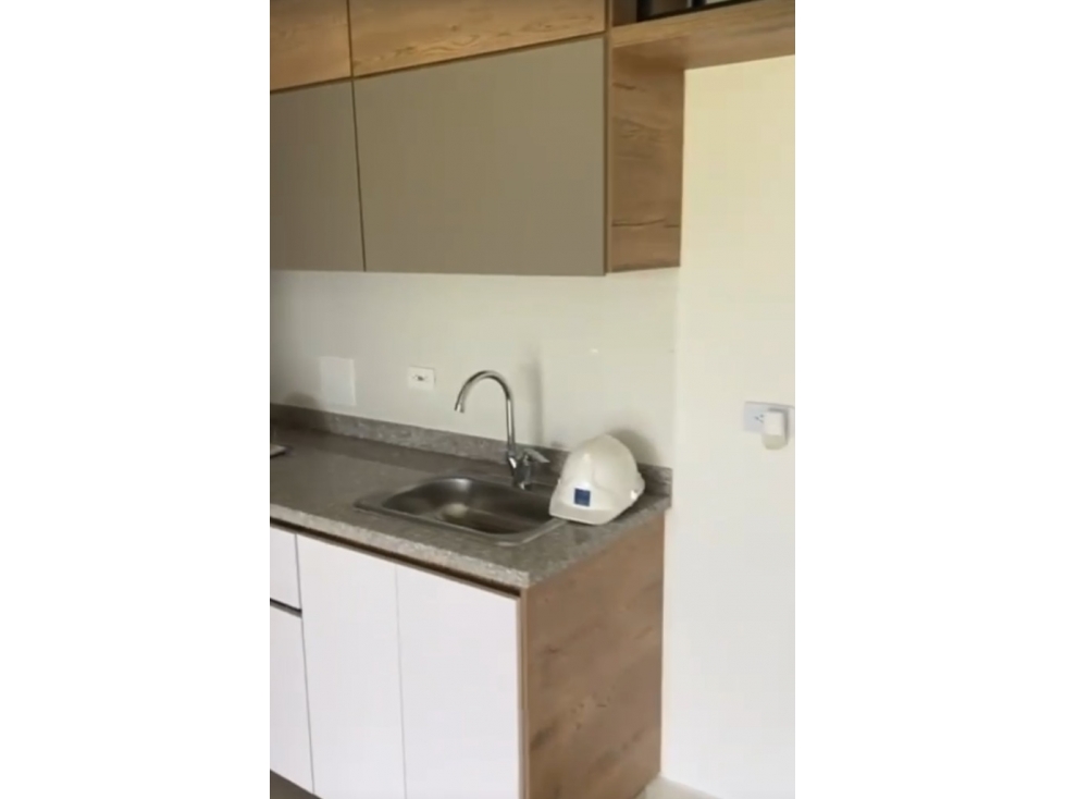 EN VENTA APARTAMENTO EN AV SUR EN PEREIRA