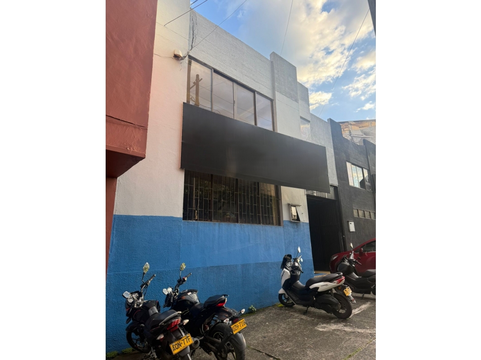 EN VENTA BODEGA EN AV SUR PEREIRA