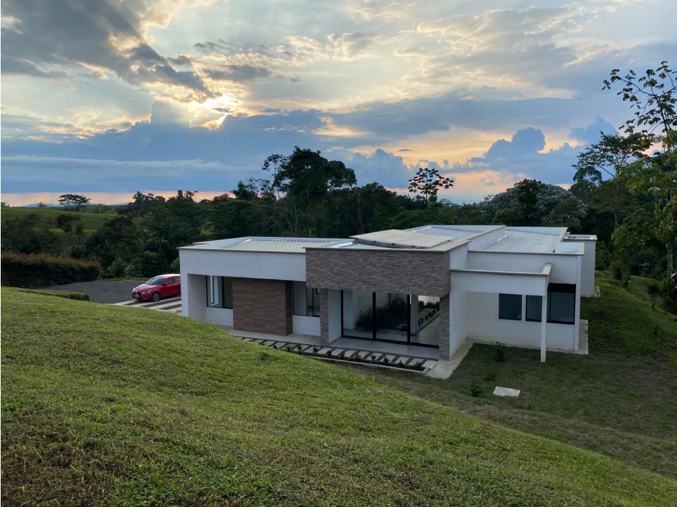 EN VENTA CASA CAMPESTRE EN LA CONDINA PEREIRA