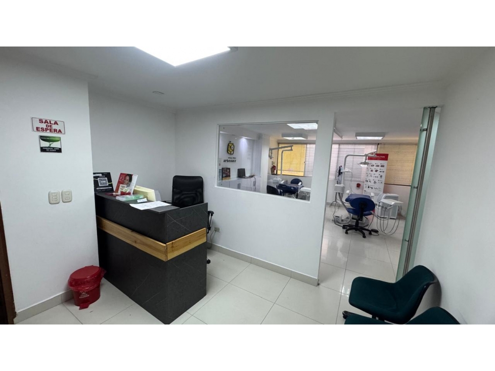 EN VENTA CONSULTORIO CON RENTA FIJA EN EL CENTRO PEREIRA — foto 2
