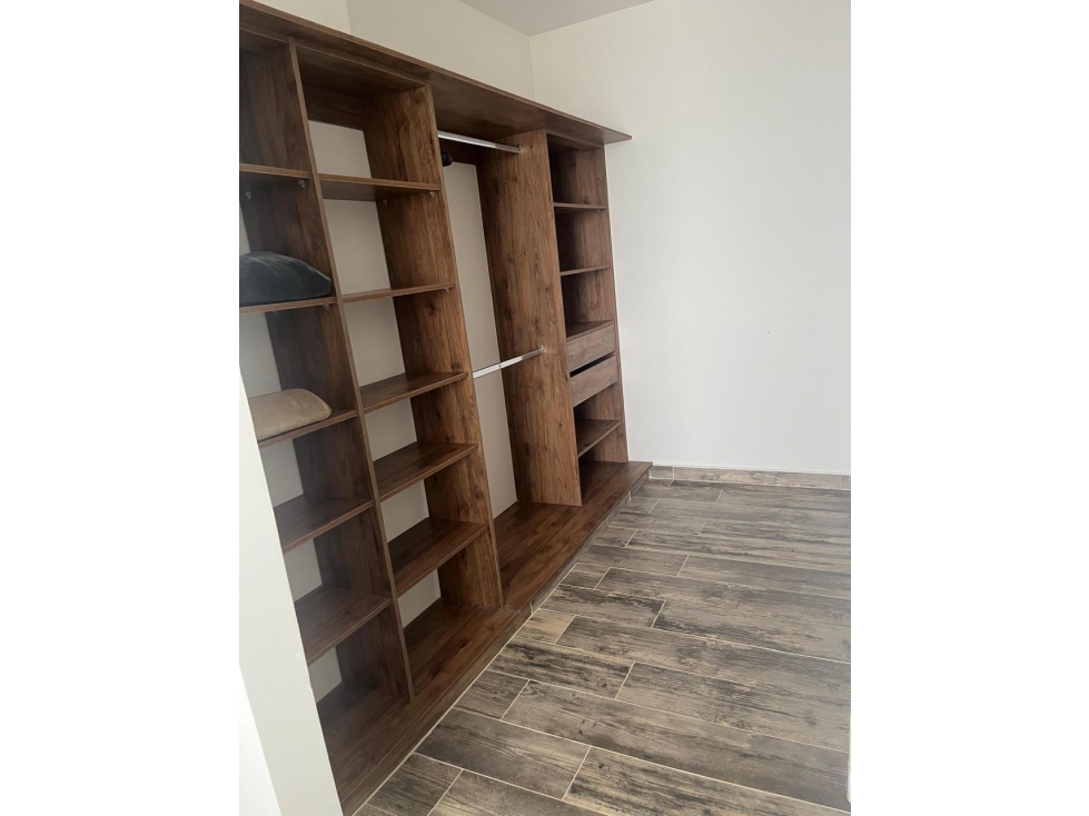 EN VENTA APARTASUITE EN CERRITOS PEREIRA — foto 2